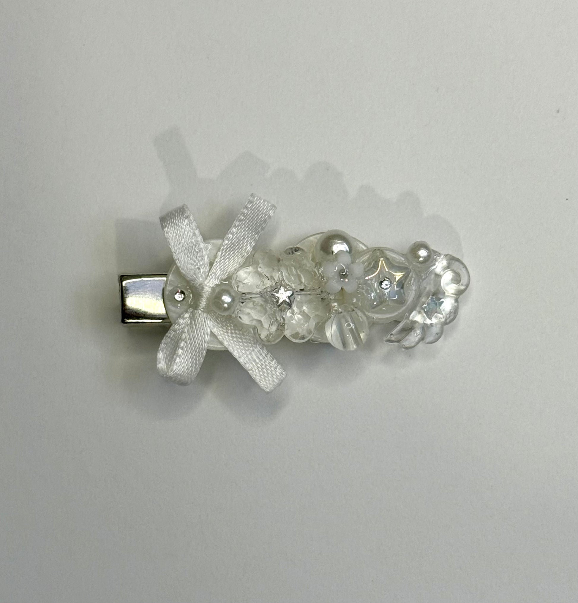 GLACIAL PEARL HAIRCLIP