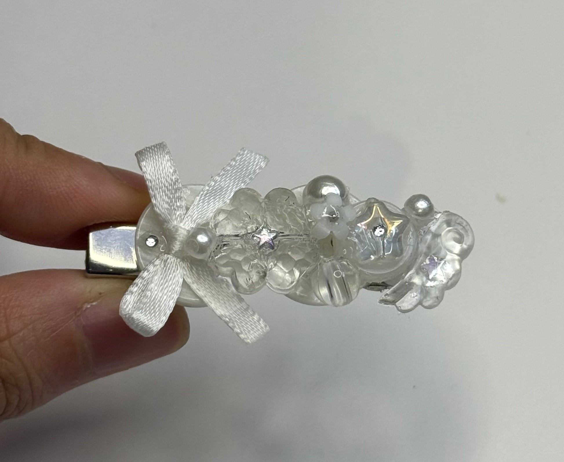 GLACIAL PEARL HAIRCLIP